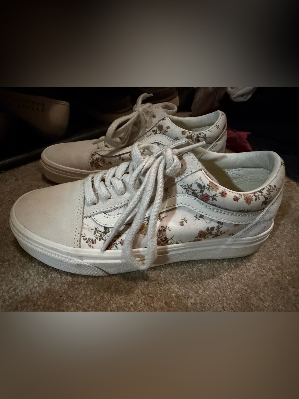 Van’s White Floral Low-Top Sneakers - Casual Women's Shoes